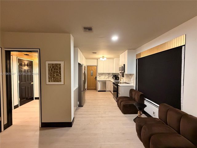 920 SW 50th Avenue, Plantation, FL 33317