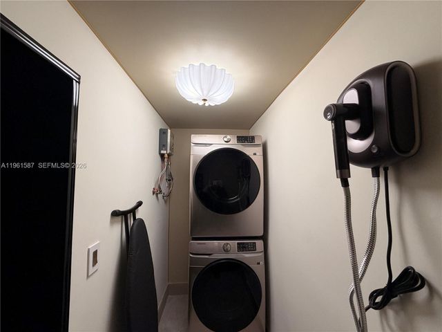 920 SW 50th Avenue, Plantation, FL 33317