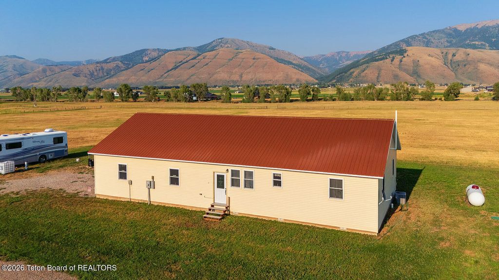 413 HARMON Lane, Afton, WY 83110 photo 2