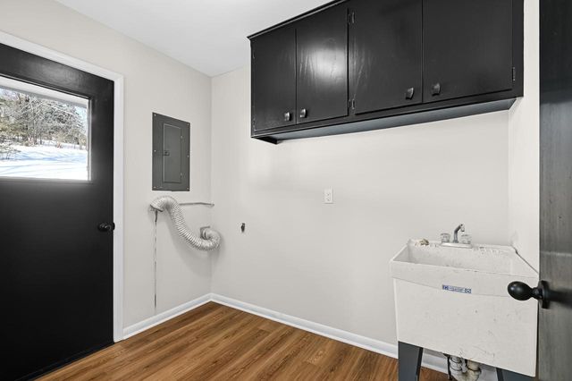 5135 S Menard DRIVE, New Berlin, WI 53151