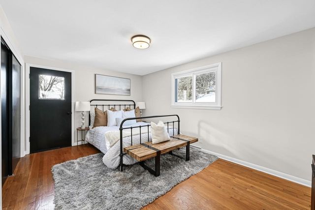 5135 S Menard DRIVE, New Berlin, WI 53151