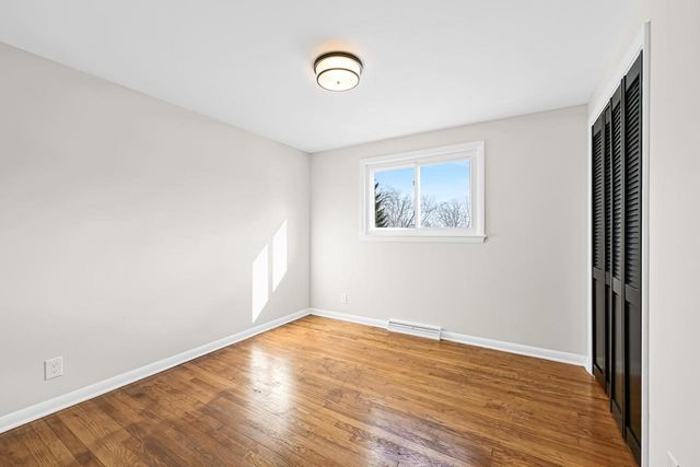 5135 S Menard DRIVE, New Berlin, WI 53151