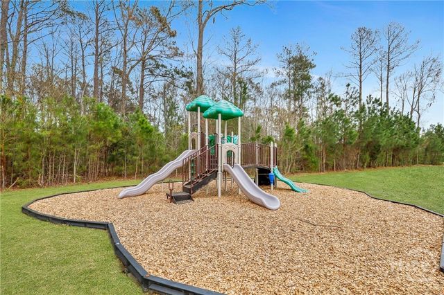 195 Sailmaker Lane, Richmond Hill, GA 31324