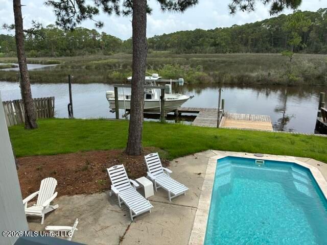 92 Elm Lane, Pass Christian, MS 39571