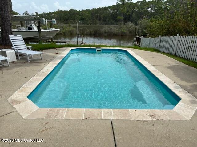 92 Elm Lane, Pass Christian, MS 39571
