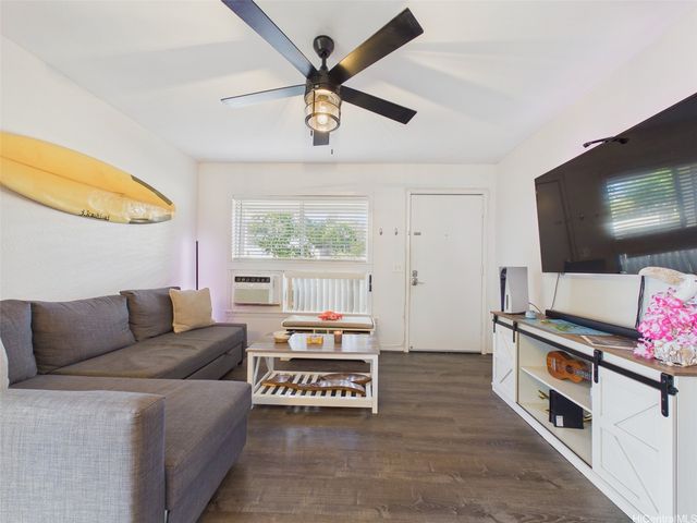 91-1079 Oaniani Street 11B, Kapolei, HI 96707