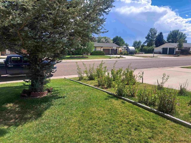 47 14TH ST, Wheatland, WY 82201