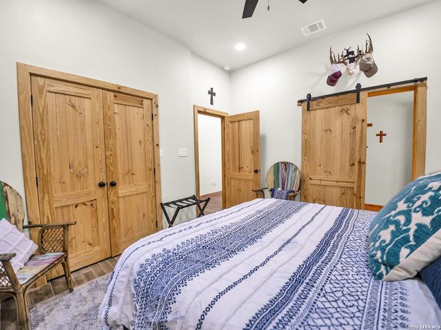 1297 Fm 1433, Carrizo Springs, TX 78834