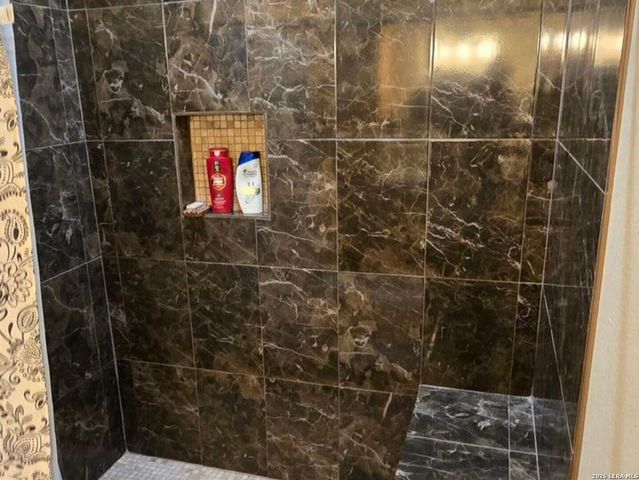 1297 Fm 1433, Carrizo Springs, TX 78834