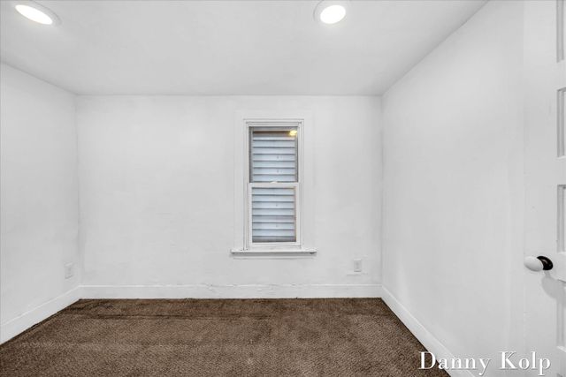 1036 Logan Street SE, Grand Rapids, MI 49506