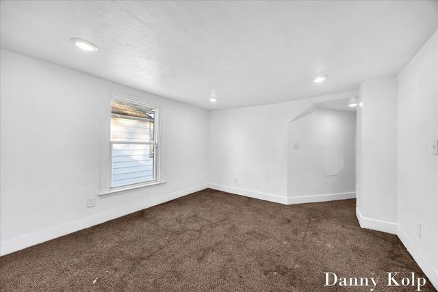 1036 Logan Street SE, Grand Rapids, MI 49506