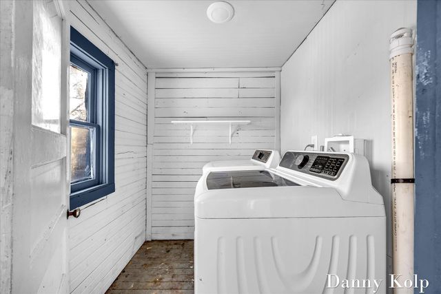 1036 Logan Street SE, Grand Rapids, MI 49506