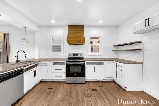 1036 Logan Street SE, Grand Rapids, MI 49506