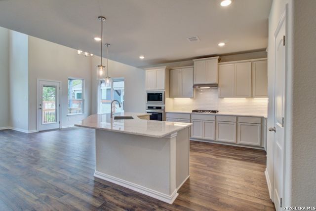 12173 Heartvine Parkway, Schertz, TX 78154