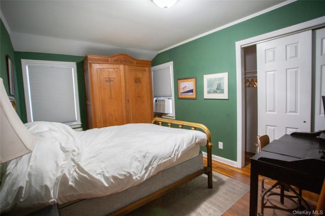 274 W Walnut Street, Long Beach, NY 11561