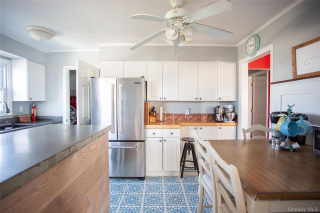 274 W Walnut Street, Long Beach, NY 11561