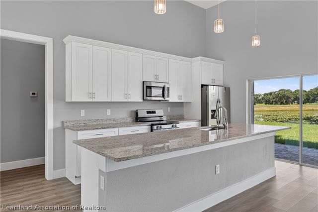6805 Heavitree Drive, Sebring, FL 33876