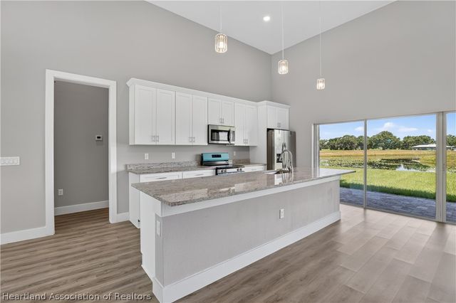 6805 Heavitree Drive, Sebring, FL 33876