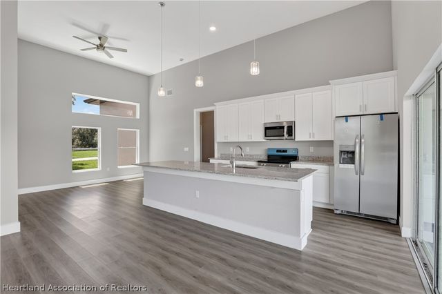 6805 Heavitree Drive, Sebring, FL 33876