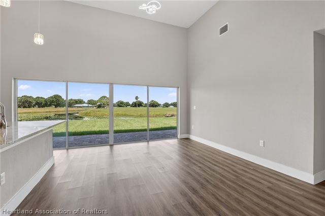 6805 Heavitree Drive, Sebring, FL 33876