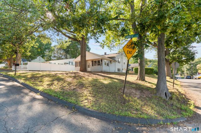 73 Lanouette St Extension, Meriden, CT 06451