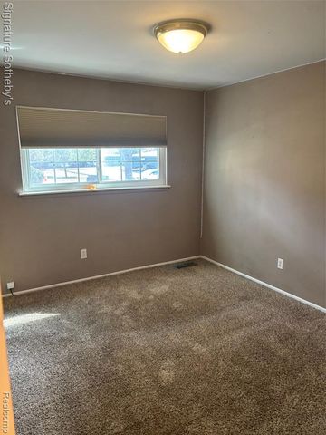 689 E Fox Hills Drive 65, Bloomfield Hills, MI 48304