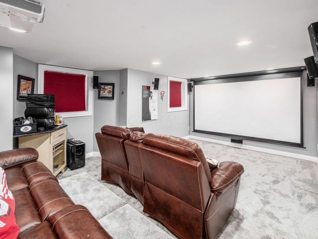 2738 E Broad Street, Bexley, OH 43209