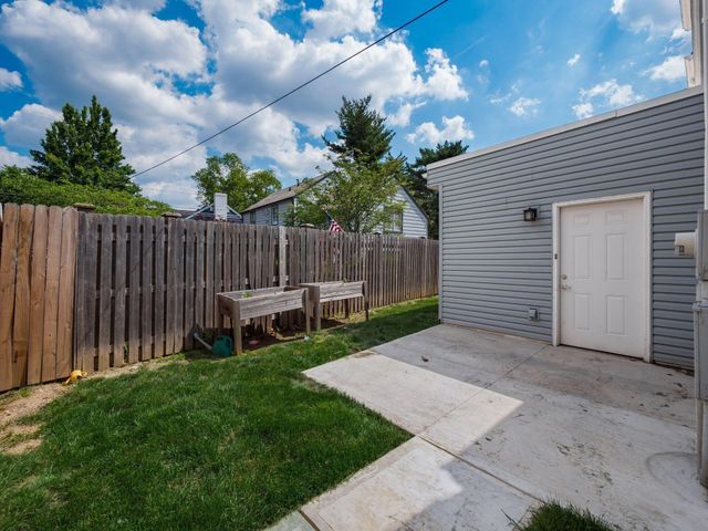2738 E Broad Street, Bexley, OH 43209