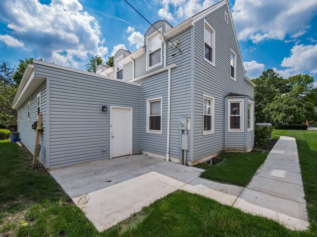 2738 E Broad Street, Bexley, OH 43209