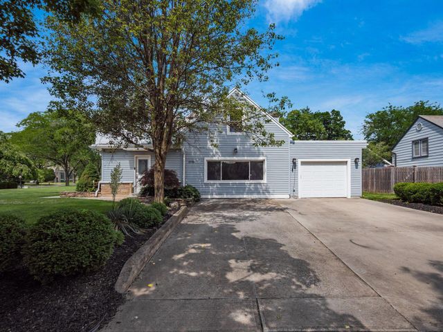 2738 E Broad Street, Bexley, OH 43209