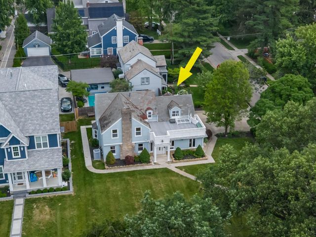 2738 E Broad Street, Bexley, OH 43209