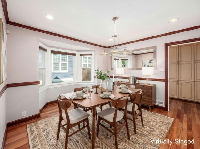 2738 E Broad Street, Bexley, OH 43209
