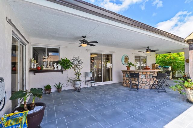5210 Hawkes Bluff Ave, Davie, FL 33331
