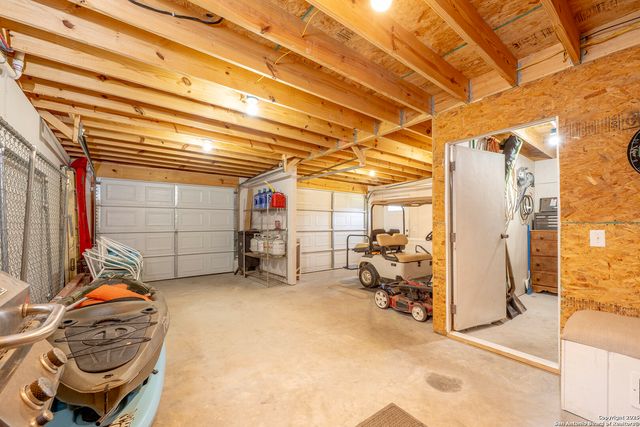 1657 Blueridge, Canyon Lake, TX 78133