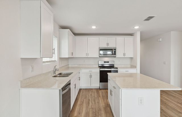1221 Dublin Lane, Princeton, TX 75407