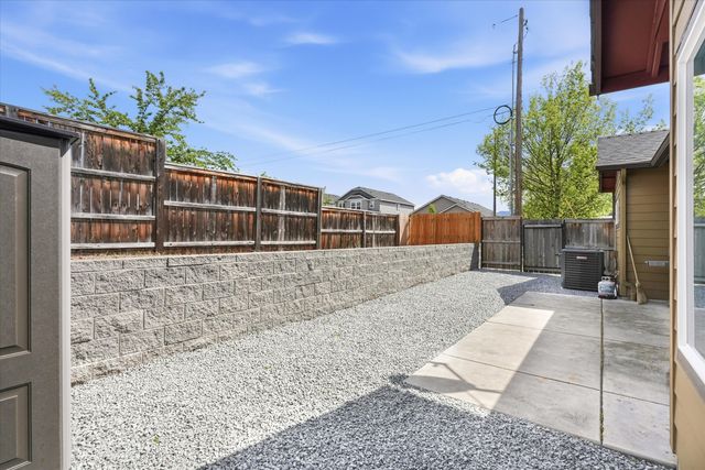 3633 Harbrooke Road, Medford, OR 97504