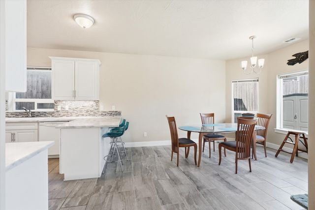 3633 Harbrooke Road, Medford, OR 97504