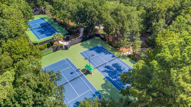 2068 Amenity Park Drive, Mount Pleasant, SC 29466