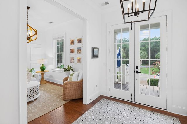 2068 Amenity Park Drive, Mount Pleasant, SC 29466