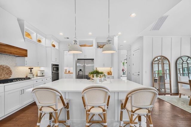 2068 Amenity Park Drive, Mount Pleasant, SC 29466