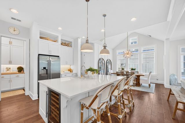 2068 Amenity Park Drive, Mount Pleasant, SC 29466