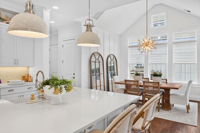 2068 Amenity Park Drive, Mount Pleasant, SC 29466