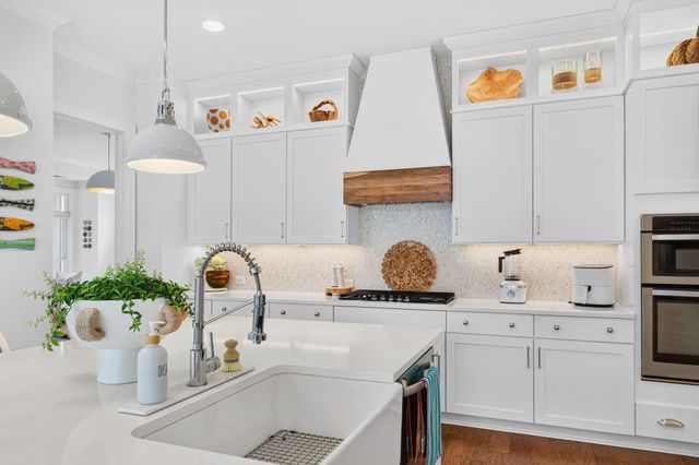 2068 Amenity Park Drive, Mount Pleasant, SC 29466