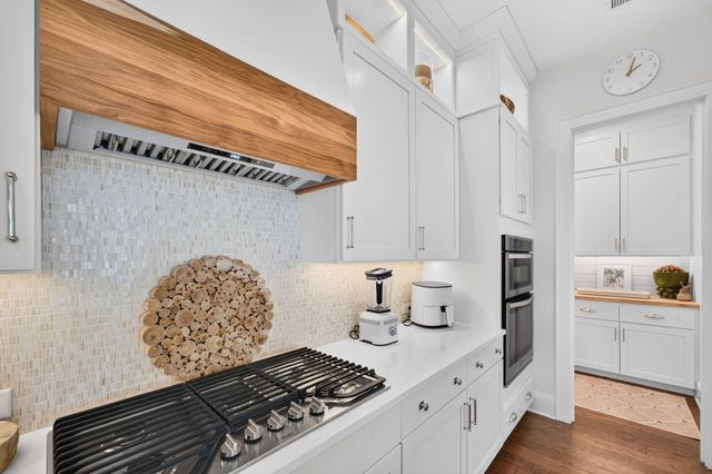 2068 Amenity Park Drive, Mount Pleasant, SC 29466
