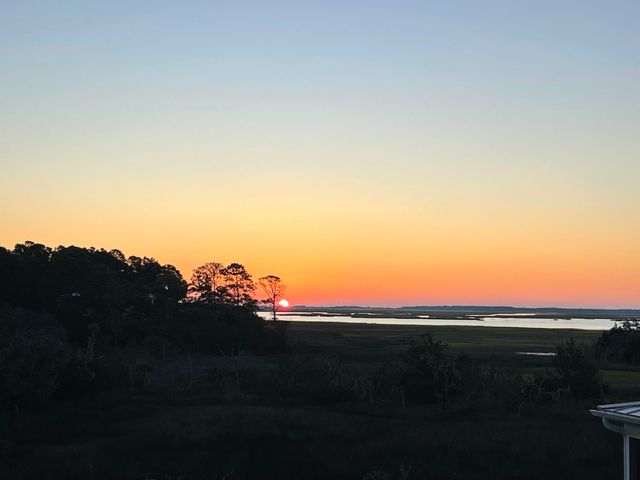 2068 Amenity Park Drive, Mount Pleasant, SC 29466