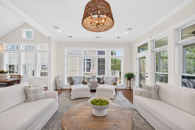 2068 Amenity Park Drive, Mount Pleasant, SC 29466