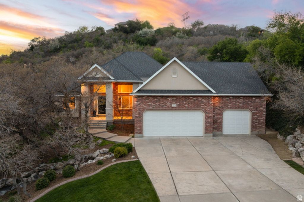 2771 N 2125 E, Layton, UT 84040