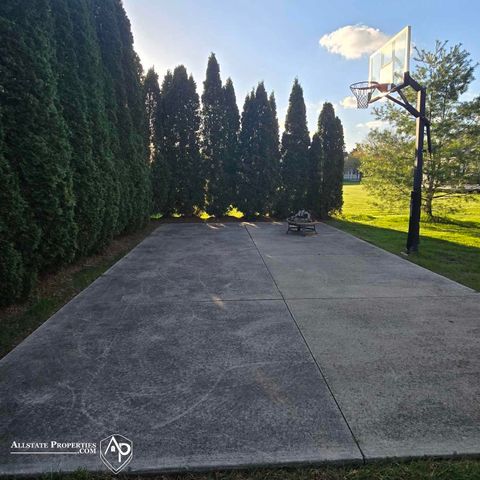 9060 Woodridge Drive, Davison, MI 48423