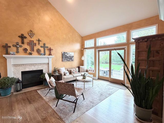 9060 Woodridge Drive, Davison, MI 48423