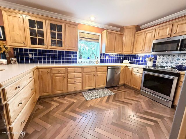 9060 Woodridge Drive, Davison, MI 48423